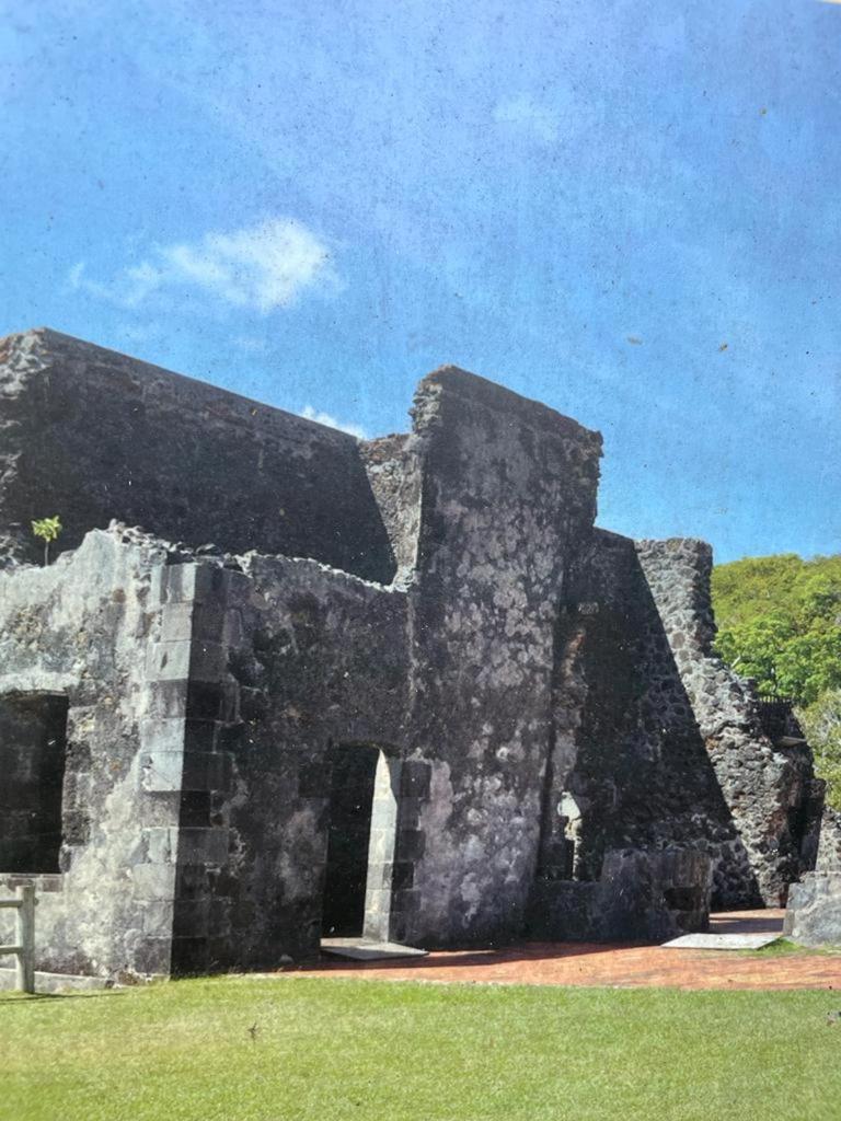 Location Saisonniere Vue Mer A Tartane Trinite  Exterior foto